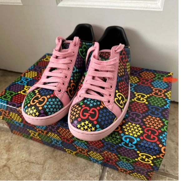 Authentic Limited edition Gucci sneakers - Picture 2 of 7